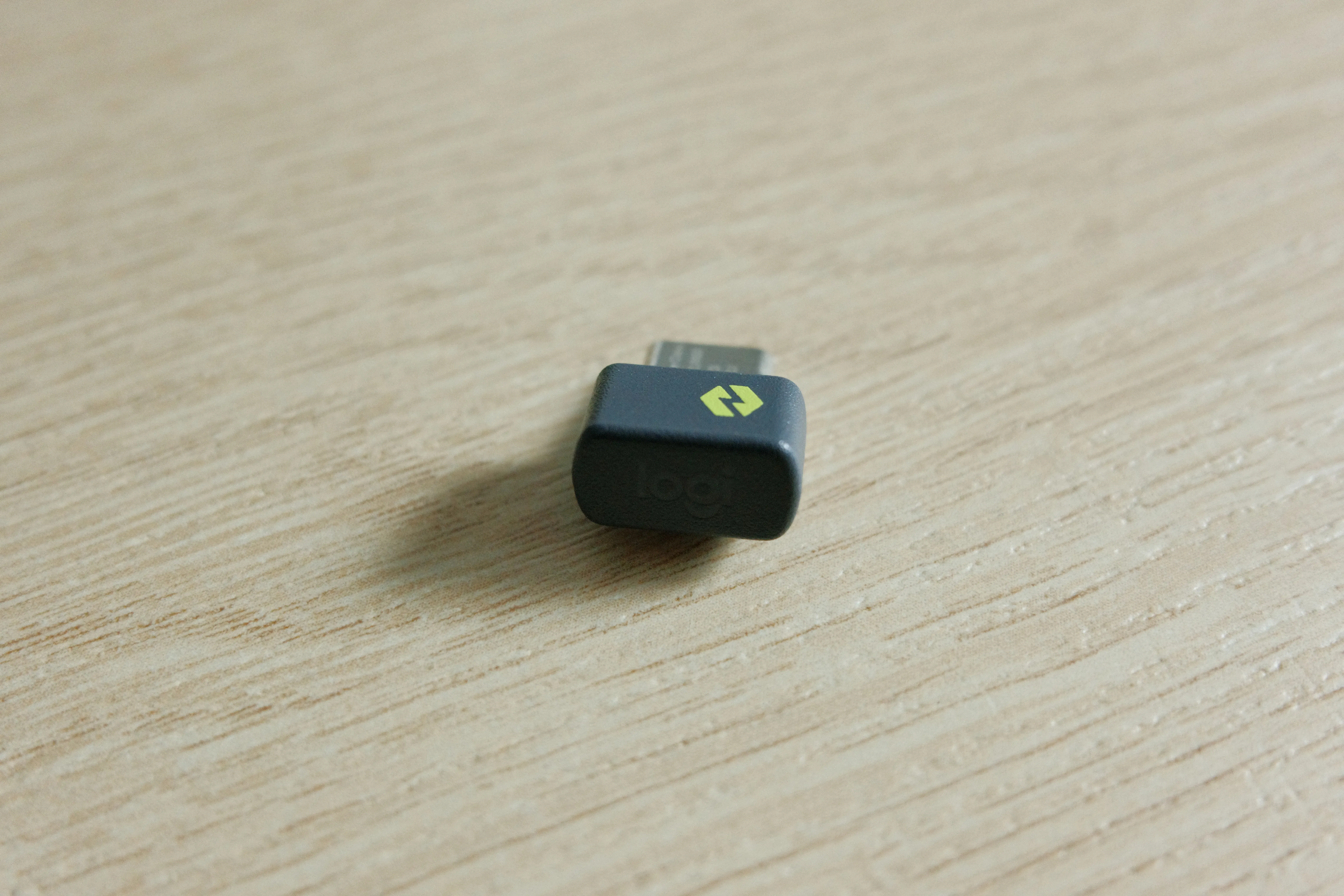 USB Host 시험에 사용할 USB-C Logi Bolt 수신기